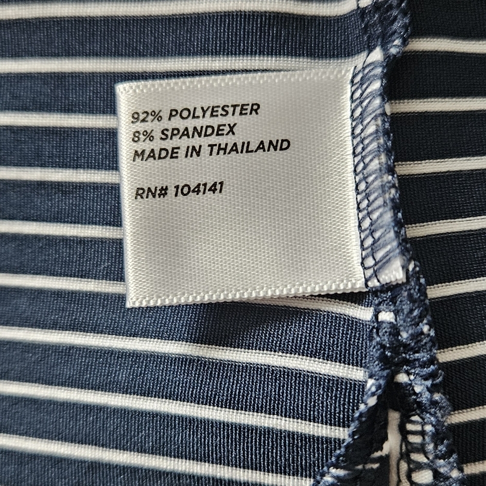 Lady Hagen Essentials Sleeveless, V-neck Collared Golf Polo Top - Picture 7 of 7